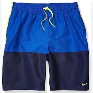 Nike sports shorts men two tone size M